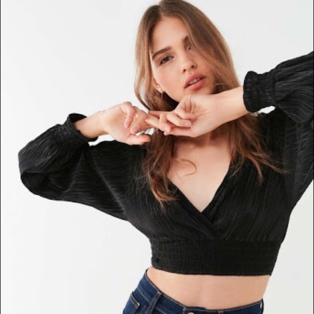 Long sleeve crop top